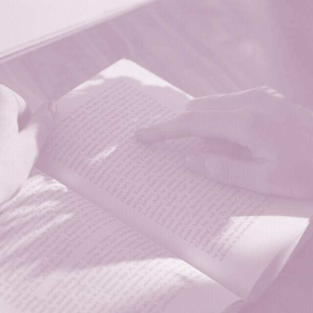 «Громко сказано». Первая встреча книжного клуба по чтению вслух с библиотекарями Некрасовки
